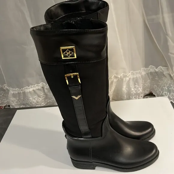 NEW DAV WATERPROOF LUXURY WINTER BOOTS SIZE 6 NEW