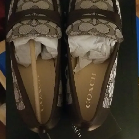 New In Box!Coach CORA LOAFERS with Modern Lug Sole.🍭🍬🧨