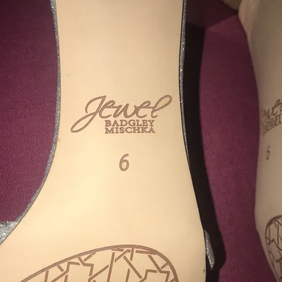 New Jewel by Badgley Mischka Giona Block Heels