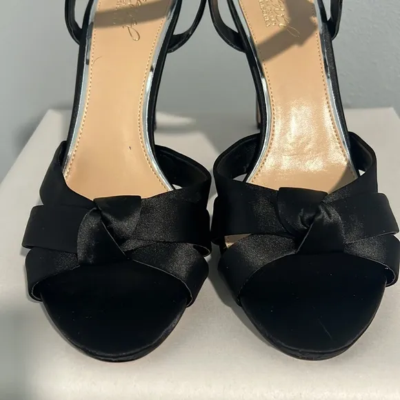 New Jewel by Badgley Mischka Rhonda Black Satin Heeled Sandal