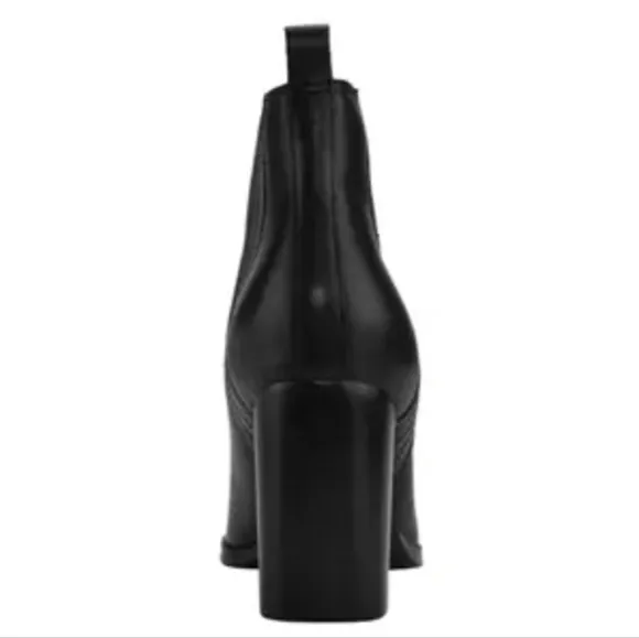 NEW MARC FISHER | Western Slip On Leather Booties