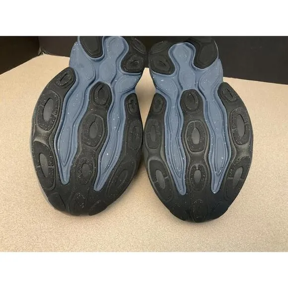 New! Mens New Balance Fresh Foam X More V5 Blue Running Shoes. Size 10D. Nice!!!