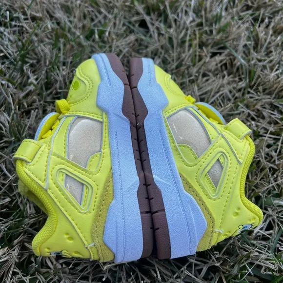 NEW Puma Slipstream Spongebob Yellow size 5c Toddler shoes