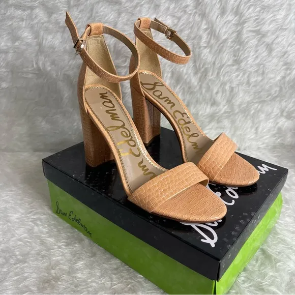 New Sam Edelman Yaro Ankle Strap Sandal in peach color size 7.5