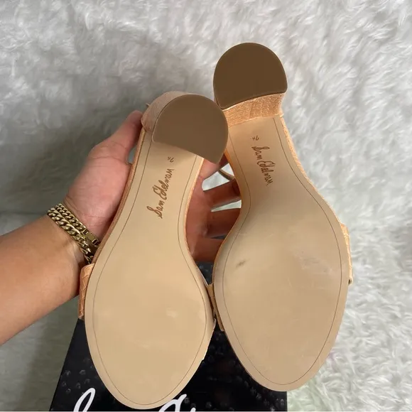 New Sam Edelman Yaro Ankle Strap Sandal in peach color size 7.5