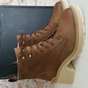 New Sorel Hi-Line Leather Boots