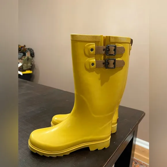 New With Tags Chooka Waterproof Tall Yellowlow Rain Boots