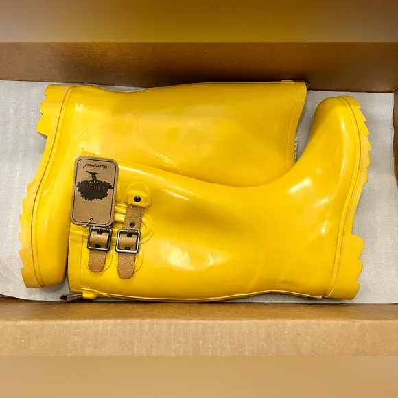 New With Tags Chooka Waterproof Tall Yellowlow Rain Boots