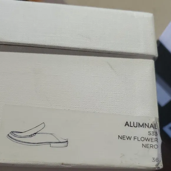 nib $575 Alumnae Women's Black Leather Loafers
