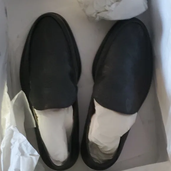 nib $575 Alumnae Women's Black Leather Loafers