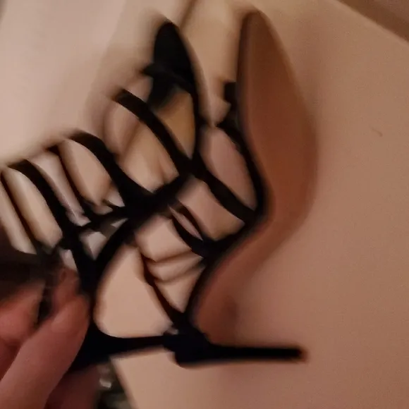 Nib $725 Elegant Black Strappy Heels