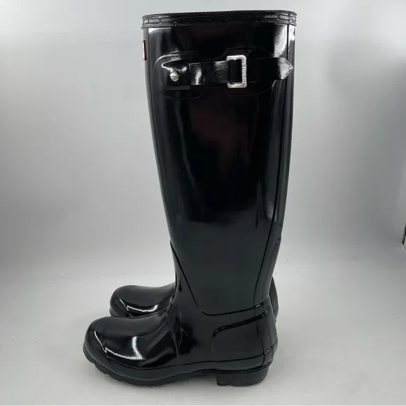 NIB! Hunter Women’s Original Tall Gloss Black Rain Boots - Size 5