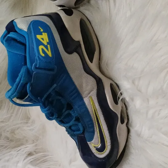 NIKE AIR GRIFFEY MAX 1  PLATINUM VOLT MEN'S ATHLETIC SHOES