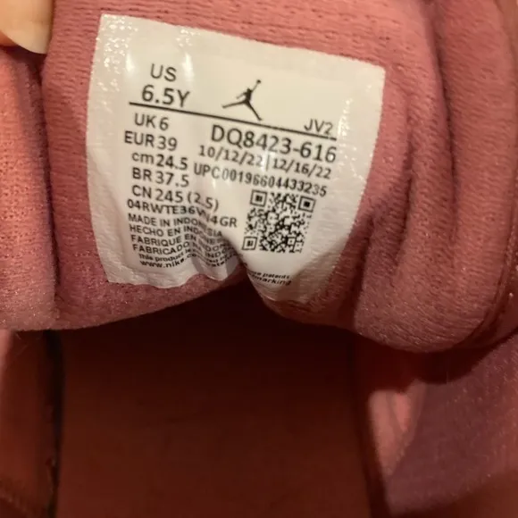 Nike Air Jordan 1 Mid Valentines GS Coral Chalk White Pink Shoes GS Wmn's 8/6.5Y