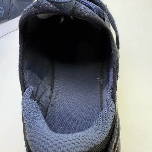 Nike Air Max 270 Navy blue Youth size 6Y running shoes sports Nike sneakers shoe