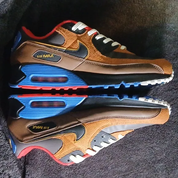 Nike Air Max 90 ,EA Sports X NFL 'Play Like Mad' Mens Size-12.5