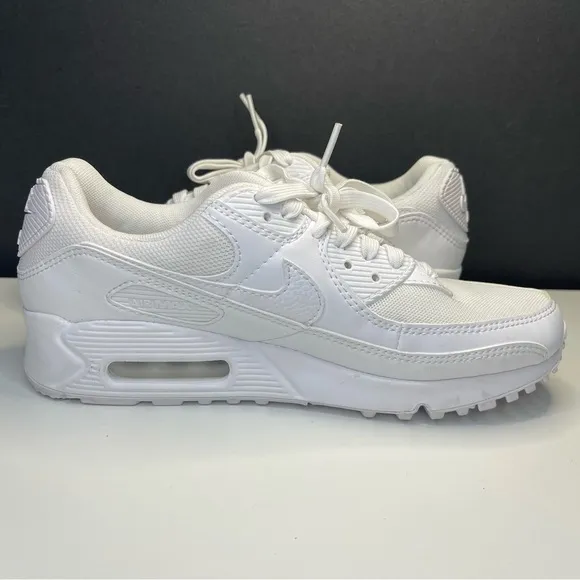Nike Air Max 90 Shoes Casual White DH8010-100 Woman's Size 7.5