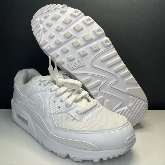 Nike Air Max 90 Shoes Casual White DH8010-100 Woman's Size 7.5