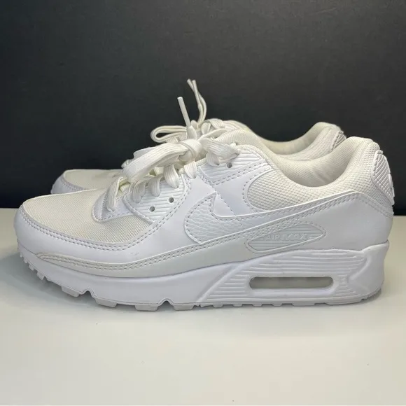 Nike Air Max 90 Shoes Casual White DH8010-100 Woman's Size 7.5