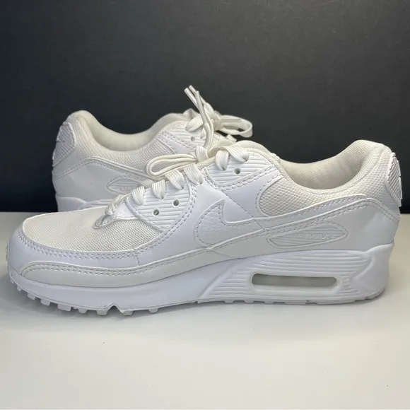 Nike Air Max 90 Shoes Casual White DH8010-100 Woman's Size 7.5