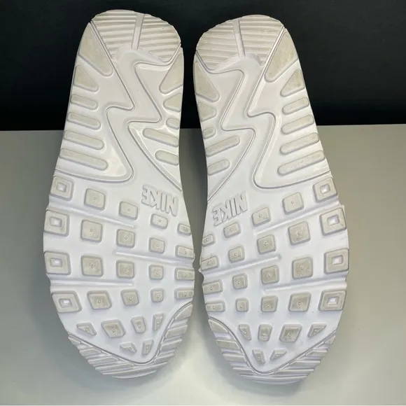 Nike Air Max 90 Shoes Casual White DH8010-100 Woman's Size 7.5