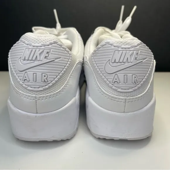 Nike Air Max 90 Shoes Casual White DH8010-100 Woman's Size 7.5