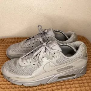 Nike Air‎ Max 90 Triple Wolf Grey Mens Size 9.5 Sneakers Shoes CN8490-001