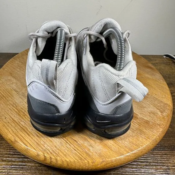 Nike Air Max 98 Vast Grey‎ Running Mens Size 8 Sneakers Shoes 640744-111