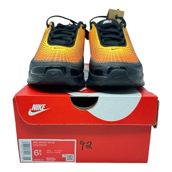 Nike Air Max DN GS IB2668001 Black/Light Smoke Grey/Laser Orange Size 6.5Y