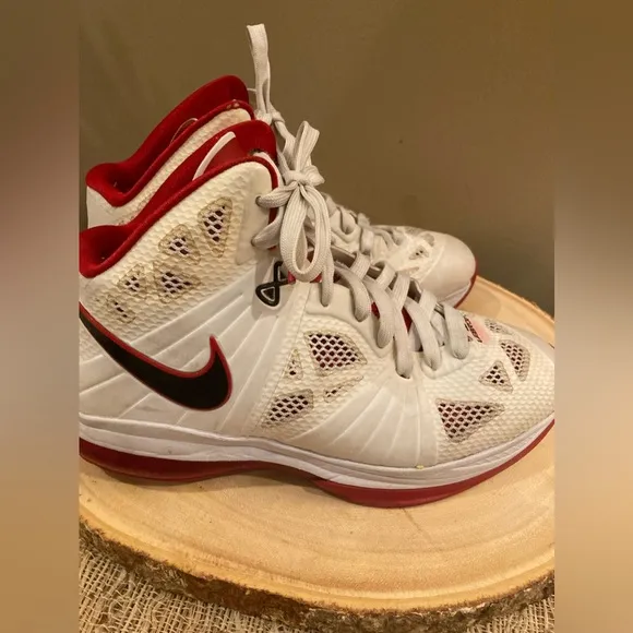 NIke Air Max LeBron VIII (PS) Basketball Shoes, #449201-100,Wht/Red, Youth US 7Y