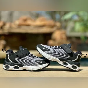 Nike Air Max TW Black &amp; White - Size 13C (DQ0297-001)