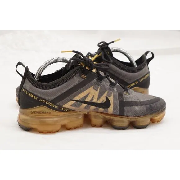 NIKE AIR VAPORMAX 2019 SHOES METALLIC GOLD FLYKNIT AR6631-002 Mens Size 9