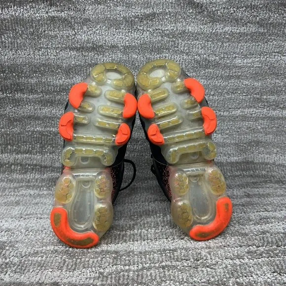 Nike Air Vapormax CS Shoes Youth Size 5 Black Total Crimson Running 917963-009