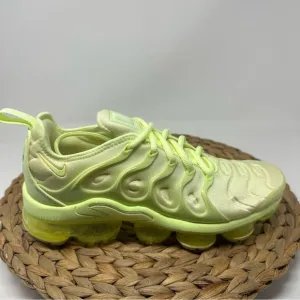 Nike Air VaporMax Plus Women's Running Shoes Barely Volt Size 7.5