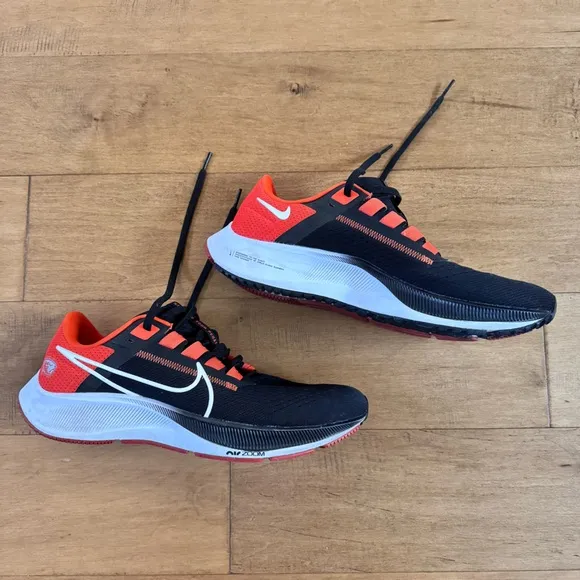 Nike Air Zoom Pegasus 38 Oregon State Beavers Run / Athletic Shoes Black Orange