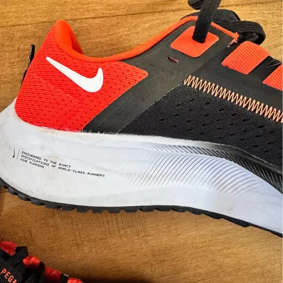 Nike Air Zoom Pegasus 38 Oregon State Beavers Run / Athletic Shoes Black Orange