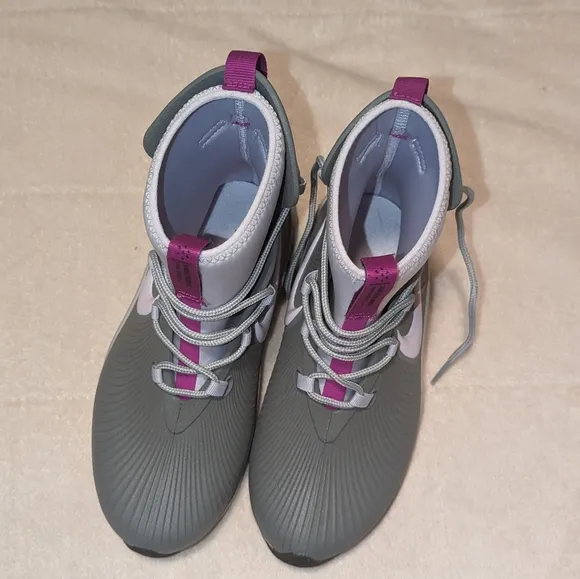Nike Binzie Waterproof Rain Boots Sneakers Youth Size 4Y Grey Violet