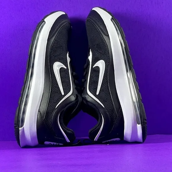 Nike Black/White Air Max AP Women's Running Sneakers CU4870-001 Size 11 -NEW