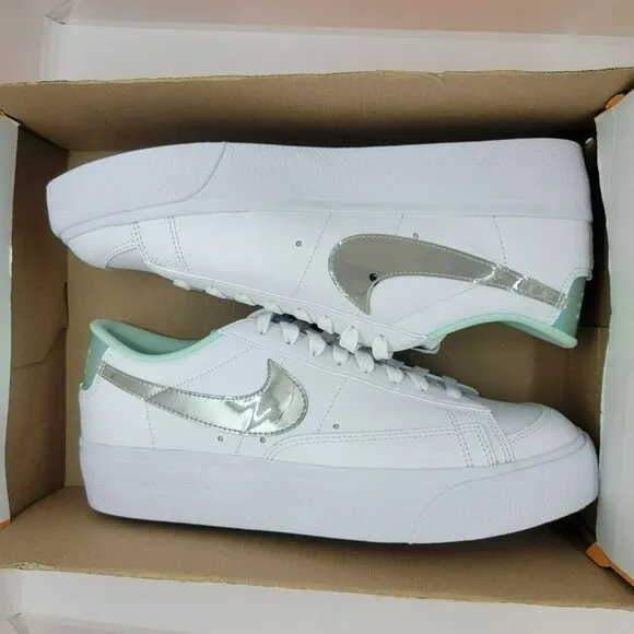 🤩Nike Blazer Low Platform Size 11.5 Women's Shoes White Silver DQ7654-100 New