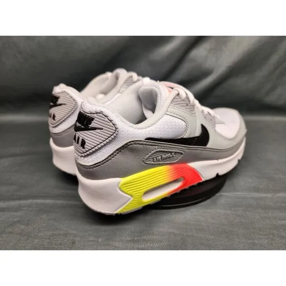 Nike Boys Air Max 90 (GS) Sneakers Gradient Cassette Edition Size 5 NEW IN BOX