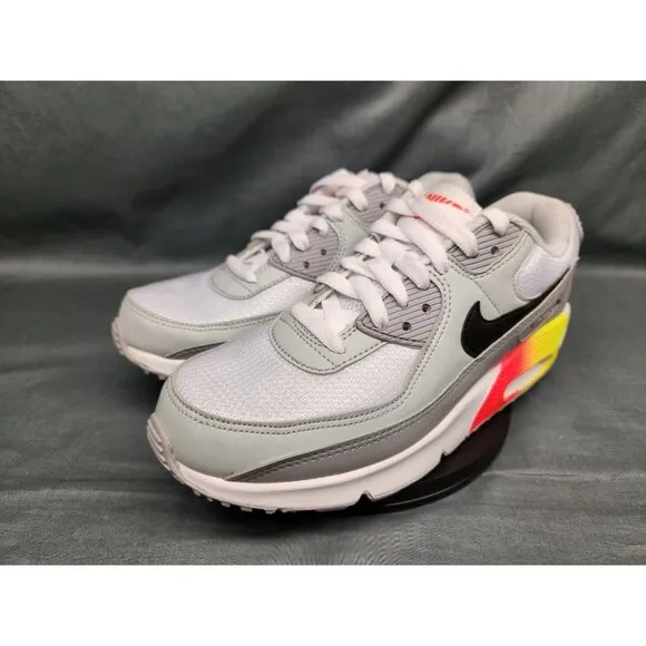 Nike Boys Air Max 90 (GS) Sneakers Gradient Cassette Edition Size 5 NEW IN BOX