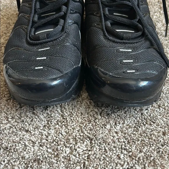 Nike Boys Air Max Plus Running Shoes NWOT
