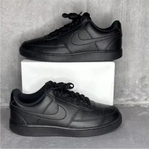 🔥🔥🔥Nike Court Vision Low Triple Black Size: 8🔥🔥🔥
