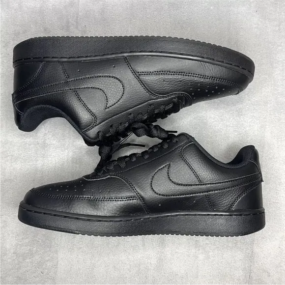 🔥🔥🔥Nike Court Vision Low Triple Black Size: 8🔥🔥🔥