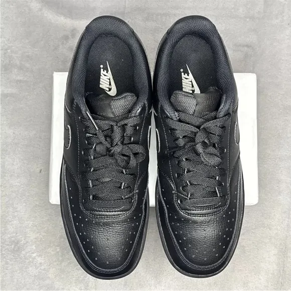 🔥🔥🔥Nike Court Vision Low Triple Black Size: 8🔥🔥🔥