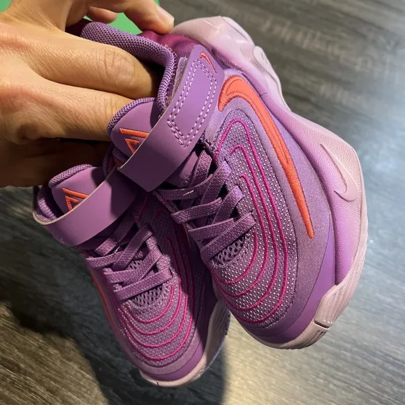 Nike Giannis Immortality 4 - Black Raspberry - Size 9c Kids