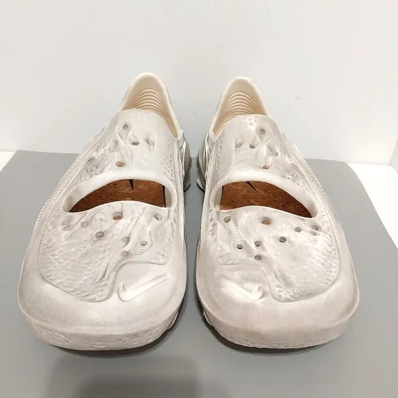 Nike ISPA‎ Universal Slip Ons, Size 11.5
