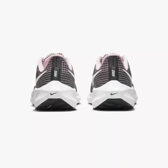 Nike - Kids' Air Zoom Pegasus 39 Sneakers