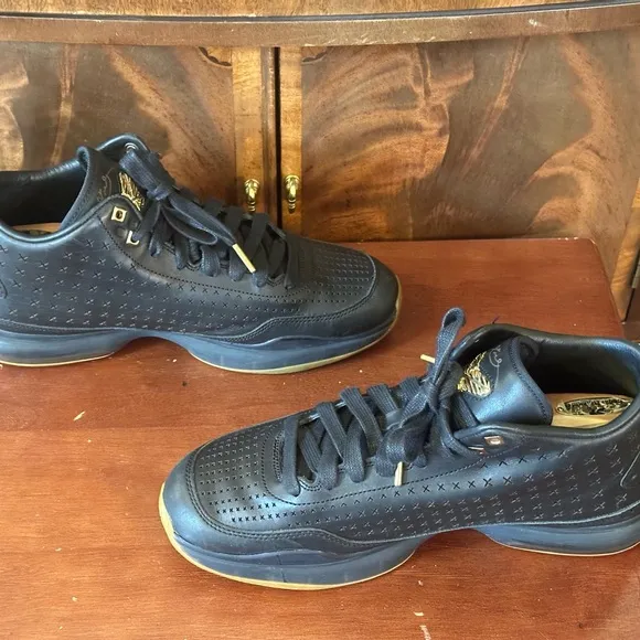 Nike Kobe X Mid Ext Black Mamba Sneakers