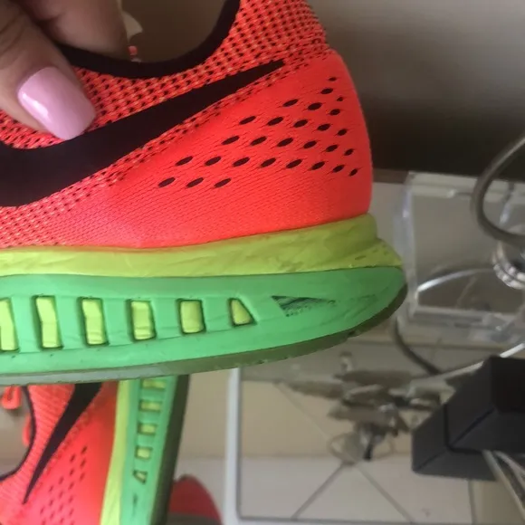 Nike Men's Air Zoom Structure 19 Running Shoes-Crimson/Volt/Black